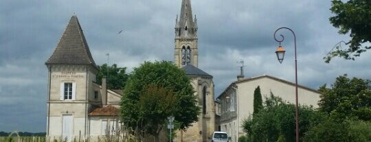 Pomerol is one of สถานที่ที่ Joao Ricardo ถูกใจ.