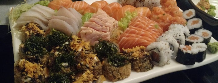 Imperador Sushi is one of Locais para Comer.