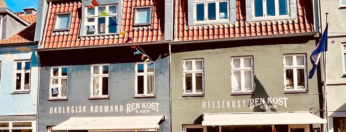 Ren Kost is one of Aarhus.