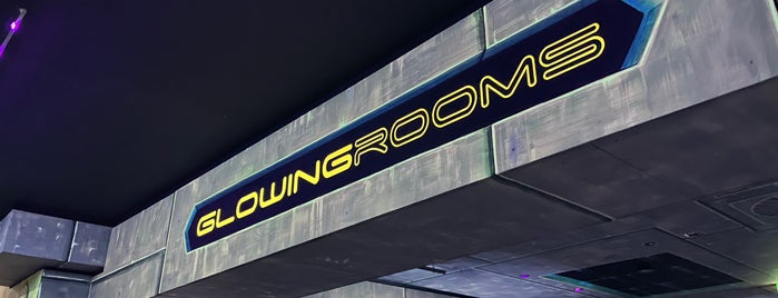 Glowing Rooms is one of Dusseldorf.
