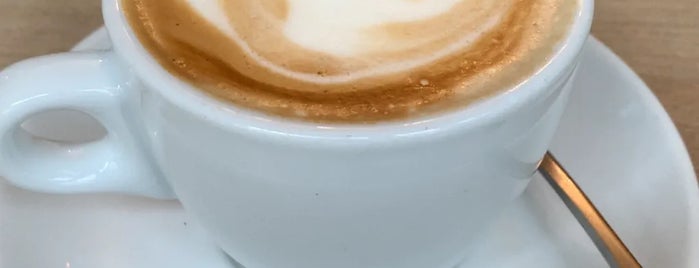 IDEAL Espresso Bar is one of Cafés.