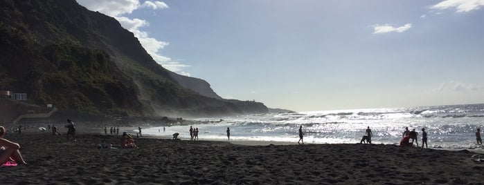 Playa El Socorro is one of Santa Cruz.