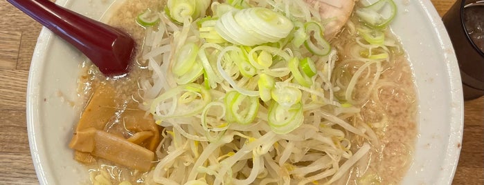 Ramen Benkei is one of 東京オキニラーメン.