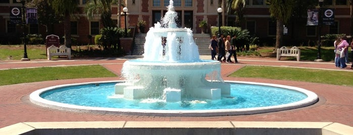 Florida State University is one of Tempat yang Disukai Ken.