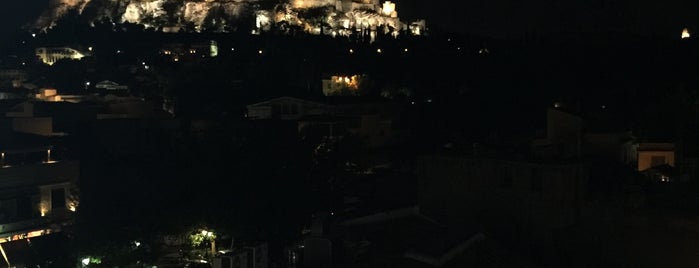 Pella Inn Roof Garden is one of Ivana'nın Beğendiği Mekanlar.