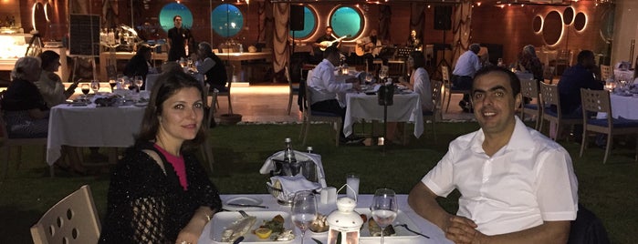 Aquarium Restaurant is one of İZMİR EATING AND DRINKING GUIDE.