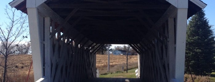 Imes Covered Bridge is one of Lugares favoritos de Megan.