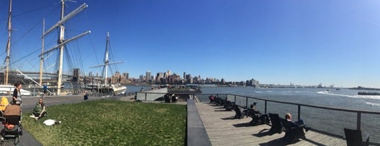 South Street Seaport is one of Nova York.