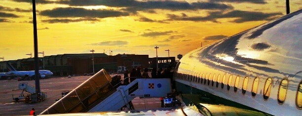 Aeroporto di Venezia (VCE) is one of Posti che sono piaciuti a Krzysztof.