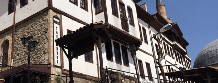 Tarihi Taşkonak Restorant is one of Lugares favoritos de Şule.