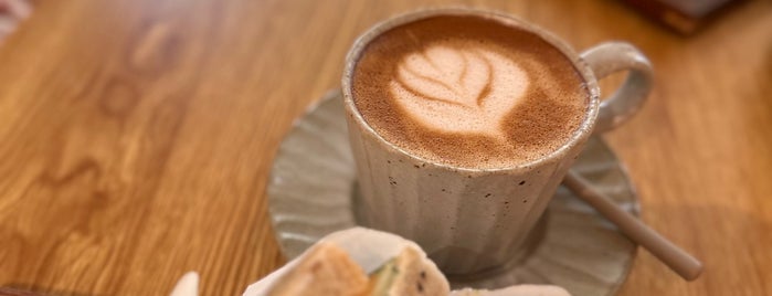 Monday Coffee Bar is one of Micheenli Guide: Cafes in heartland Singapore.