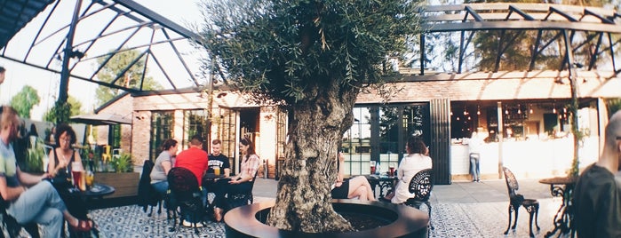 Restauracja Pino Garden is one of Anna'nın Beğendiği Mekanlar.