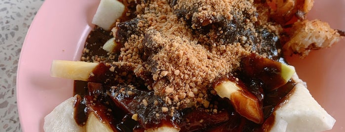 888 Parit Buntar Famous Rojak is one of Tempat makan.