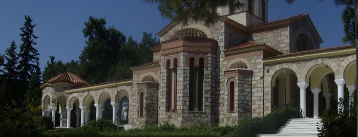 Άγιος Δημήτριος is one of Χρήσιμα.