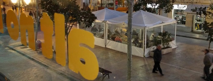 365 Cafe is one of cafés y meriendas.