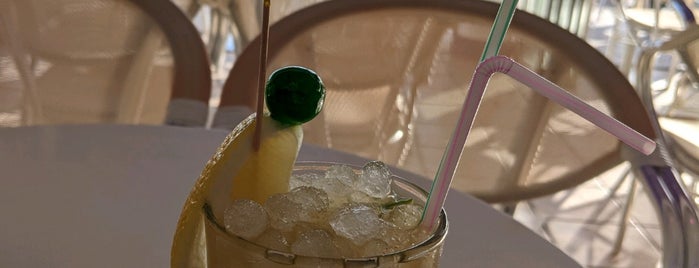 Golden Corner Cocktail Bar is one of Lanzarote 2013.