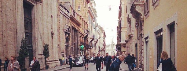 Via del Corso is one of Рим.
