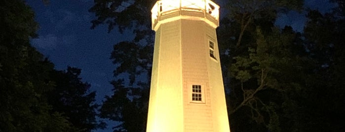 Mark Twain Lighthouse is one of Hannibal Again.