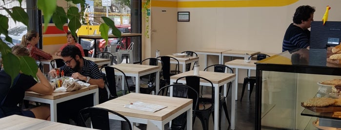 Ruda Café is one of Cafe.