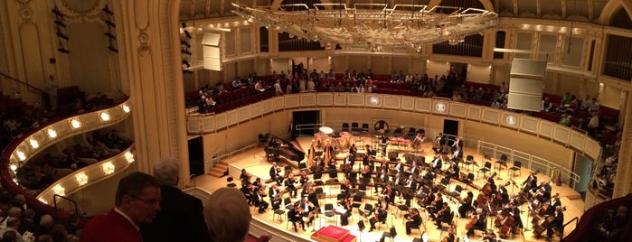 Chicago Symphony Orchestra is one of Tempat yang Disukai Christopher.