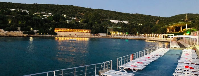 Körfez Restaurant is one of K. Umut'un Beğendiği Mekanlar.