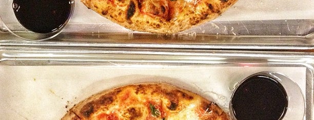 DeSano Pizza Bakery is one of Posti salvati di Paul.