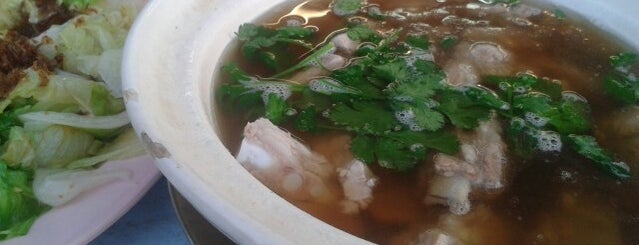 Kai Tian Bak Kut Teh (开天记瓦煲肉骨茶) is one of KL Food.