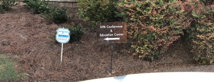 Georgia Press Association is one of สถานที่ที่ Chester ถูกใจ.