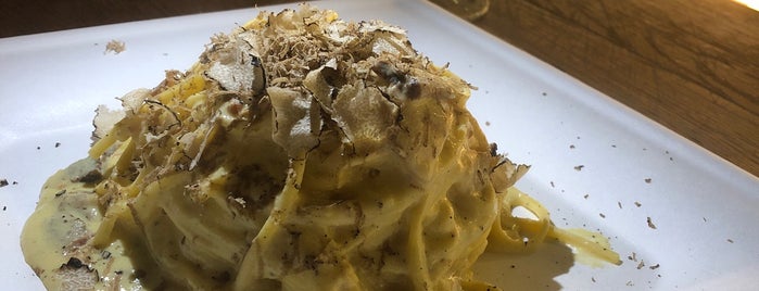 Il Tartufo Di Luciano Savini is one of Tempat yang Disukai Akhnaton Ihara.