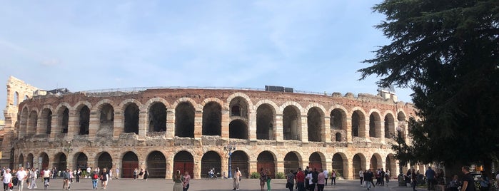 Arena di Verona is one of Posti che sono piaciuti a Akhnaton Ihara.