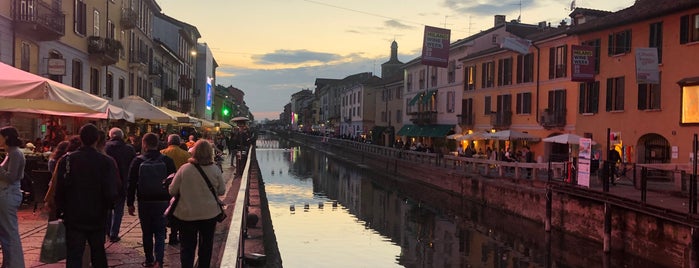 Navigli is one of สถานที่ที่ Akhnaton Ihara ถูกใจ.