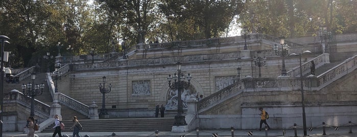 Scalinata Del Pincio is one of Lieux qui ont plu à Akhnaton Ihara.