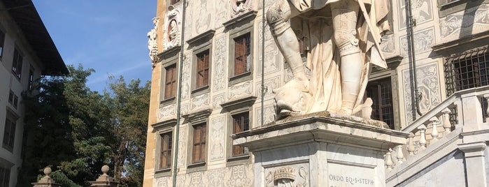 Piazza dei Cavalieri is one of Akhnaton Ihara'nın Beğendiği Mekanlar.