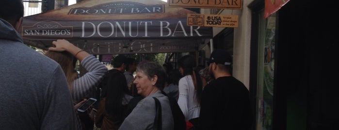 Donut Bar is one of สถานที่ที่ Jaana ถูกใจ.