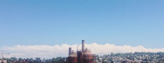 Gas Works Park is one of 2017 City Guide: Seattle.