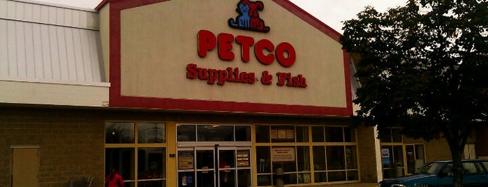 Petco is one of Tammyさんのお気に入りスポット.