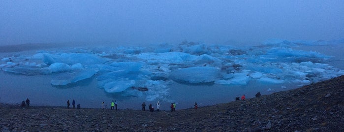 glacier lagoon is one of ISL Reykjavik.