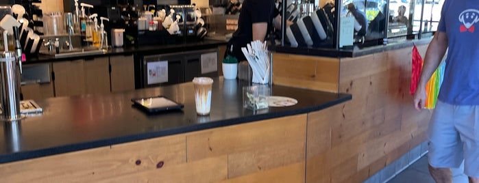 Starbucks is one of Anne Marie: сохраненные места.