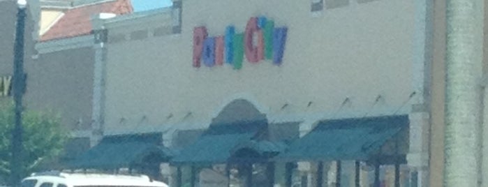 Party City is one of A 님이 좋아한 장소.