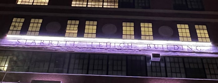Starrett-Lehigh Building is one of Orte, die Emily gefallen.