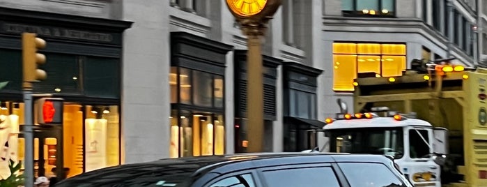 Fifth Avenue Building Clock is one of 🗽 NYC - Midtown (Chelsea & Hell's Kitchen).