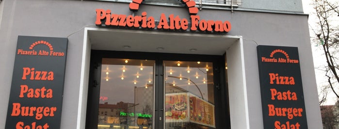 Pizzeria Alte Forno is one of สถานที่ที่ Jakob ถูกใจ.