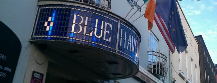 The Blue Haven Hotel is one of Tempat yang Disukai Ronan.