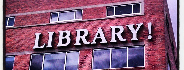 Boise Public Library is one of Lugares favoritos de Jeff.