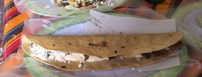 El mexicano (Quesadillas gigantes) is one of Posti che sono piaciuti a Roberta.