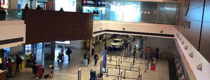 Aeropuerto Internacional de Mendoza - Gobernador Francisco Gabrielli (El Plumerillo) (MDZ) is one of Samanta 님이 좋아한 장소.