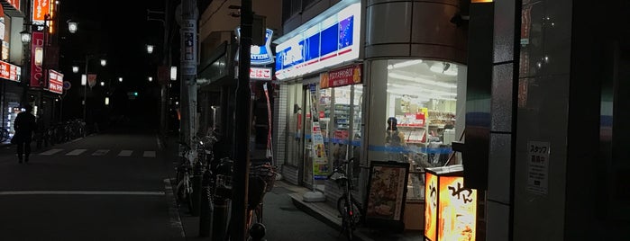 ローソン 阪急塚口駅前店 is one of LAWSON.