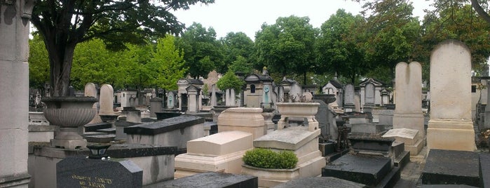 Cimetière du Montparnasse is one of Paris.