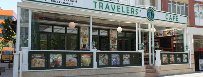 Travelers' Cafe is one of 3.00'e Kadar Açık Mekanlar.