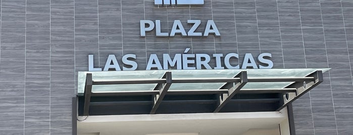 Plaza Las Américas is one of Lugares a visitar.